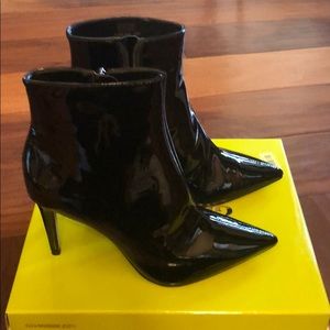 Gianni Bini Patent Leather Boots Brand New Size 8